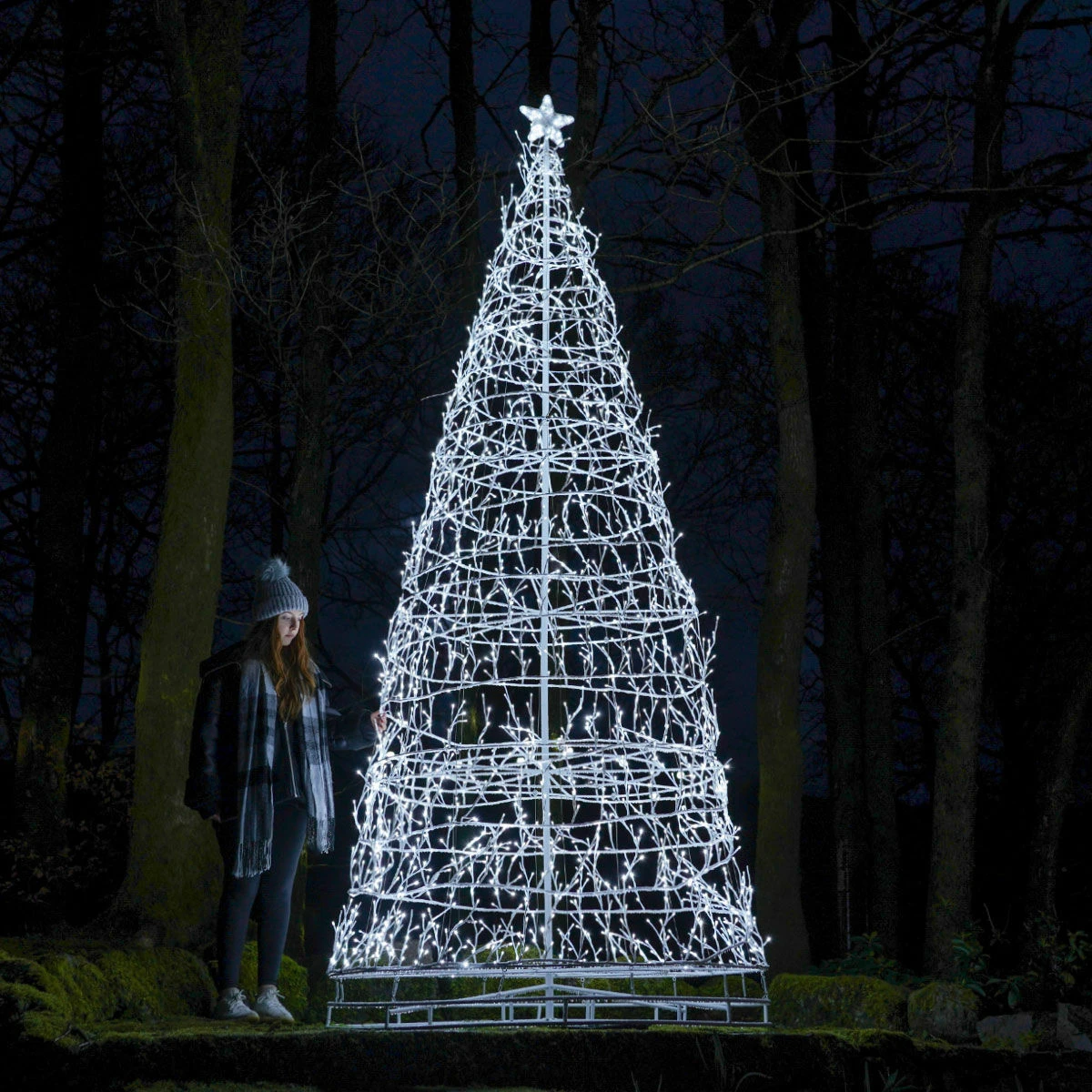 4m Outdoor Spiral Christmas Tree, White Twinkle LEDs 3 4m Outdoor Spiral Christmas Tree, White Twinkle LEDs - Image 2