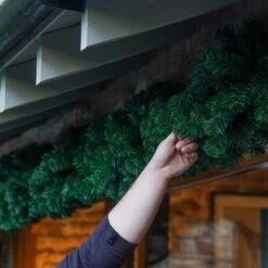 2.5m Outdoor Green Commercial Christmas Garland -Twinkly Twinkly Store mt109 2