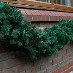 2.5m Outdoor Green Commercial Christmas Garland -Twinkly Twinkly Store mt109 4 1