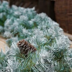 2.7m Frosted Christmas Garland With Pinecones -Twinkly Twinkly Store p006107 3