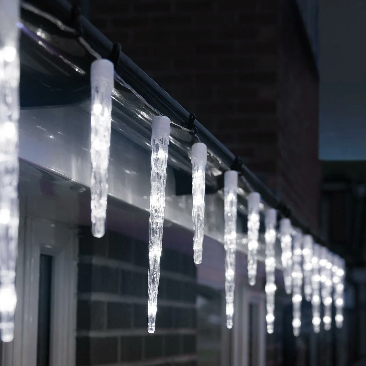 6.9m Outdoor Christmas Icicle Tube Lights, Colour Changing And White LEDs 4 6.9m Outdoor Christmas Icicle Tube Lights, Colour Changing And White LEDs - Image 2