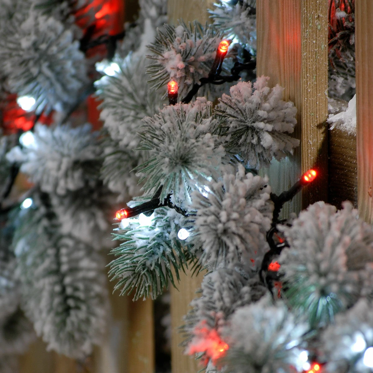 25.9m Outdoor Twinkling Christmas Tree Fairy Lights, 1000 Red & White LEDs 11 25.9m Outdoor Twinkling Christmas Tree Fairy Lights, 1000 Red & White LEDs - Image 9