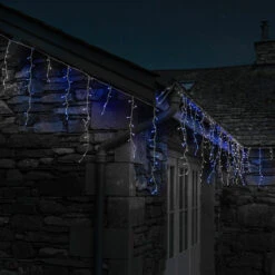 17.8m Christmas Snowing Effect Icicle Lights, 720 Blue & White LEDs