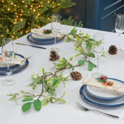 1.3m Mistletoe With White Berries Christmas Garland -Twinkly Twinkly Store p038812 1